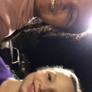 Meet your Posher, Leslie